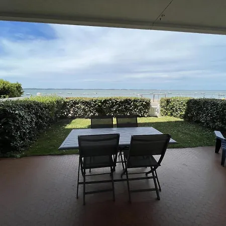 Daire T2 Rdc Avec Jardinet Et Acces Direct Plage, Parking Securise, Proche Commerces - Fr-1-374-2